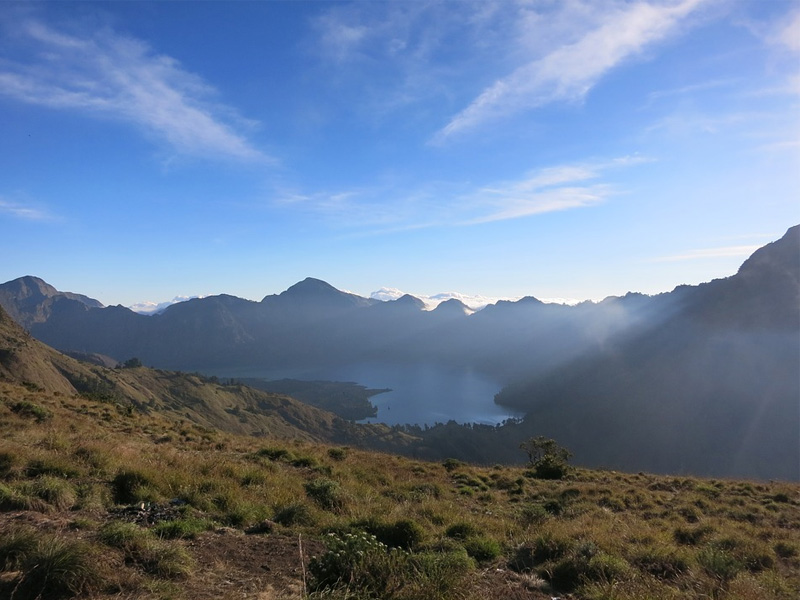 climb Mount Rinjani on your Indonesia holiday